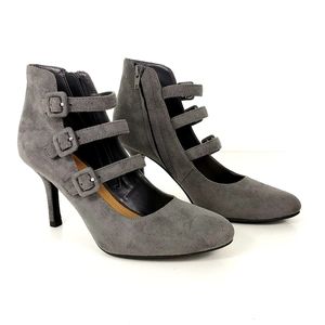 Metaphor Resha Heels NWOT